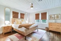 Evangeline House! Beautifully remodeled & Super Close to Downtown
