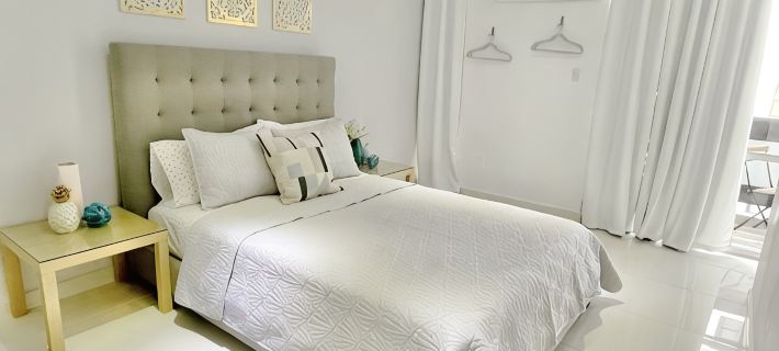 Stunning Studio w balcony for 2, 1 Queen Bed,1 Bathroom 5 mins to the beach Hotels in Condado