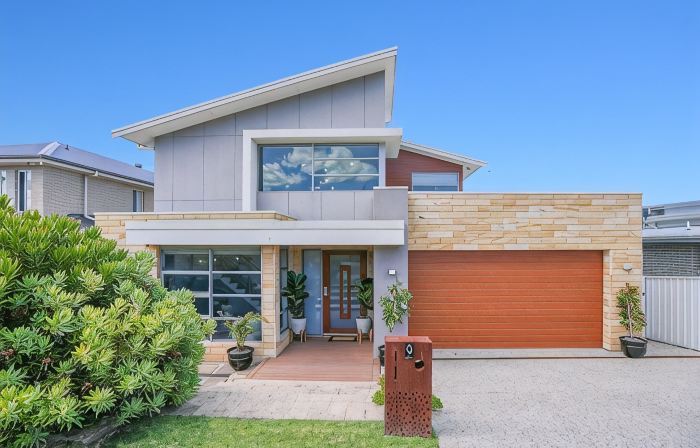 Entire Ocean View Shell Cove Mansion - Sleeps 16 guests 5 minute from the beach!