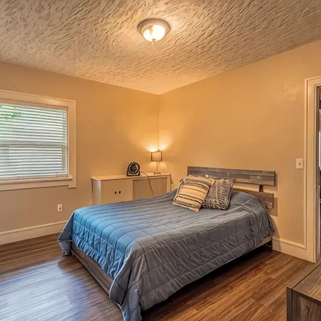 Mountain Views Newly Renovated Home