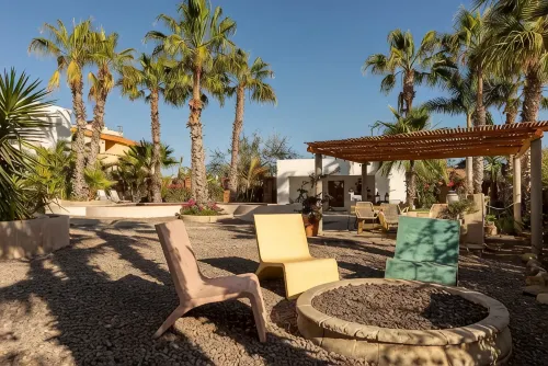 Casa Del Arte - a modern desert oasis ft. in Vogue - Boutique