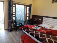 Pine Palace Homestay - 2-Star