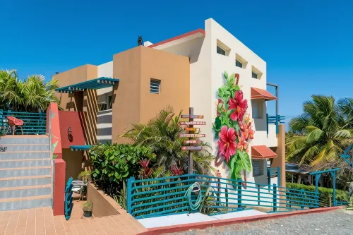 Room with a View! Stay Love Play on the Beach in Isabela, Between Jobos & Shacks - Vila
