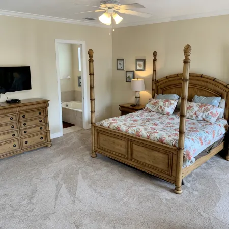4 King Beds and En Suite Bathrooms - Ocean & Lake View, Elevator, 2 Heated Pools