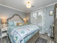 The Costal Corner - Martha's Vineyard - 4-Star