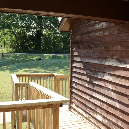 Stones Throw from Giant City Park, Wineries, Hiking, Biking, Hunting and more.