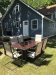 Cozy home, short walk to Crystal Lake - 4-Star