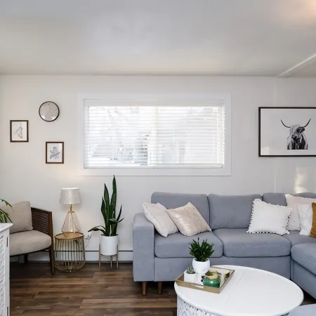 Beautifully updated 2-bed, 1-bath home in downtown Cody. Sleeps 5! Hoteles en Cody