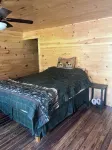 Cozy House, Sleeps 14 and 12 miles to the visitor center in Benezette, PA - 무료 와이파이