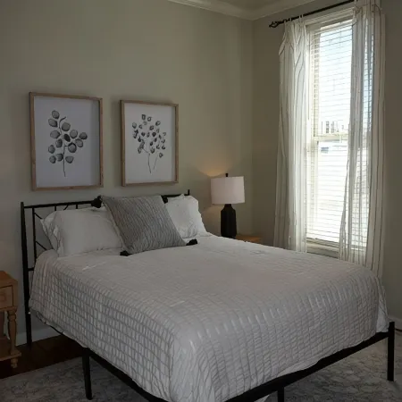 Amazing Suite nestled in downtown Corinth