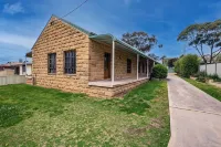'Nuallen House' Glen Innes - พร้อมWifi