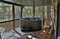Serenity on Cedar-Lakefront Cabin- 10 Boats-Swim/Fish/Boat, Starlink Coming Soon - Boutique