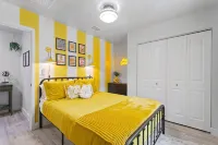 Tide + Tailgate - Sleeps 12, Arcades, Mini Golf - balcón