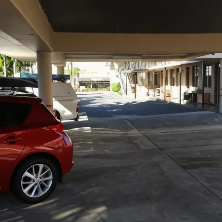 In Town Motor Inn