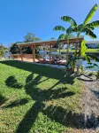 Shadow's Oasis, Tropical Cozy 2/2 w/ Pool, Sundeck & Fishing in your own space! - piscine