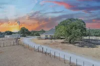 Farmhouse on 8 acres - 4-Star