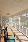 Lakefront Cottage on Lake Marion - Homestays