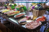 Hotel Monasterio Benedictino - breakfast