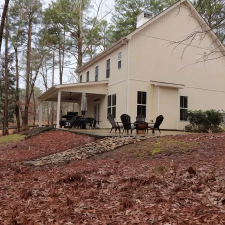 The Barngalo- Private, yet Close to everything