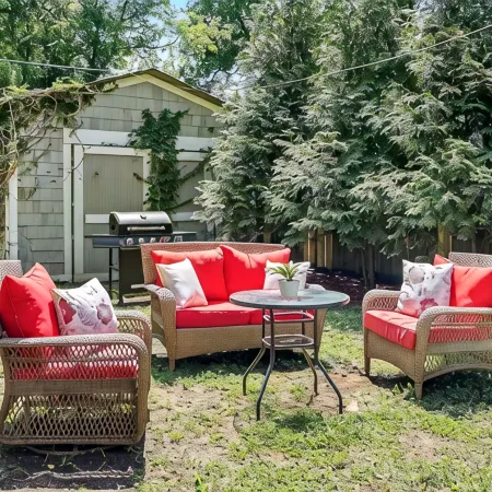 HISTORIC SOUTHERN RETREAT 6 MINUTES TO DOWNTOWN & BROADWAY