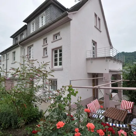 Vacation home for families or friends, dogs welcome
