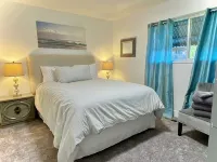 Enjoy Artisan Bread ❤️ Quiet Rambler + Historic Park, Firepit, Pets, 2 Car Garage - Homestays