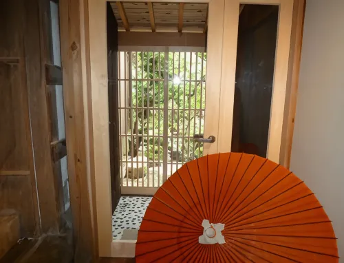 Mitani Ryokan - parking