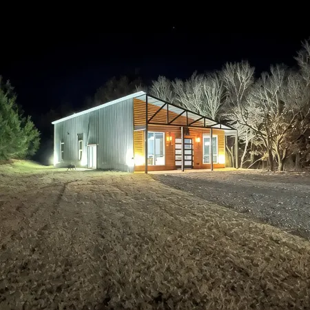 Cozy, Rustic Cabin w/ Pool Table, Foosball, & Fast WiFi, South of Norman