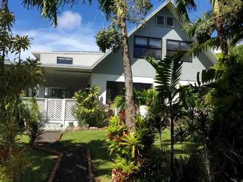 Vaniva's Villa nestled in a tropical garden oasis. - Wifi