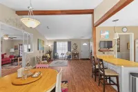 3/1.5 Moms Place - Homestays