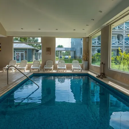 Howard Johnson by Wyndham Carilo Convention Center