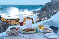 The Point Hotel & Spa - بار