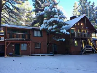 Edelweiss Lodge - balcony