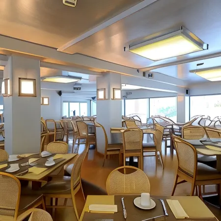 Maniatis Hotel