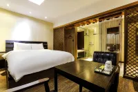 Hotel W2 Paju - parking
