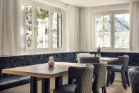 Hinterwies – Ski in / Lodge / Dine - Airport Shuttle