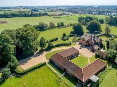 Holly Lodge Country Guest House Hotel dekat Newstead Abbey