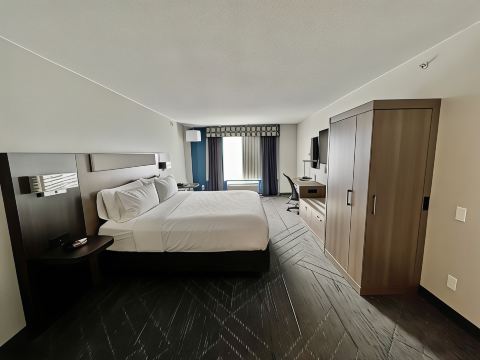 ホリデイ イン エクスプレス  ホテル & スイーツ デュボア  IHG ホテル