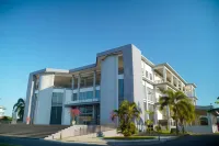 Narmada Convention Hall Hotels near Kios Kiki