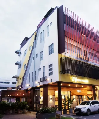 De House Hotel Hotels near Bukit Lima Forest Park