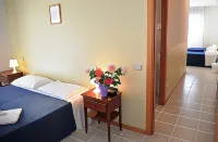 Two-Room Apartment for 3 People with Kitchen and Private Bathroom