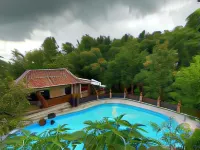 Wisma Pancoeran Hotels in Nanggulan