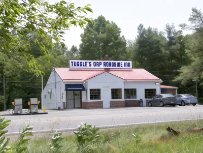 Tuggle's Gap Roadside Inn - Blue Ridge Parkway Hotels in 