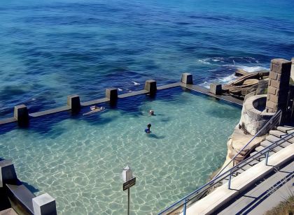 Coogee Sands Hotel & Apartments