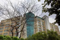 Mahagun Sarovar Portico Suites