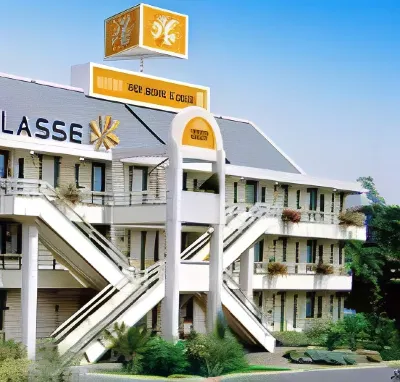 Hôtel Première Classe Agen Hôtels à : Agen