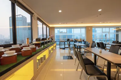 Hotel 88 Grogol Jakarta by WH