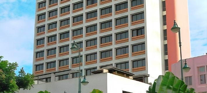 โรงแรมตานาห์มาส เดอะซิบู โรงแรมในซิบู