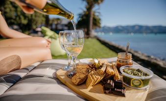 Akaroa Waterfront Motels