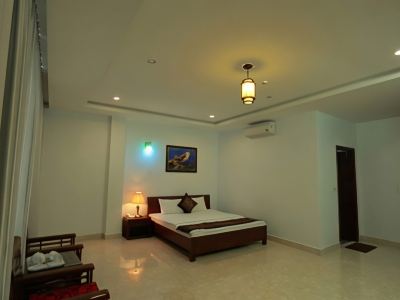 Tan Truong Son Hotel